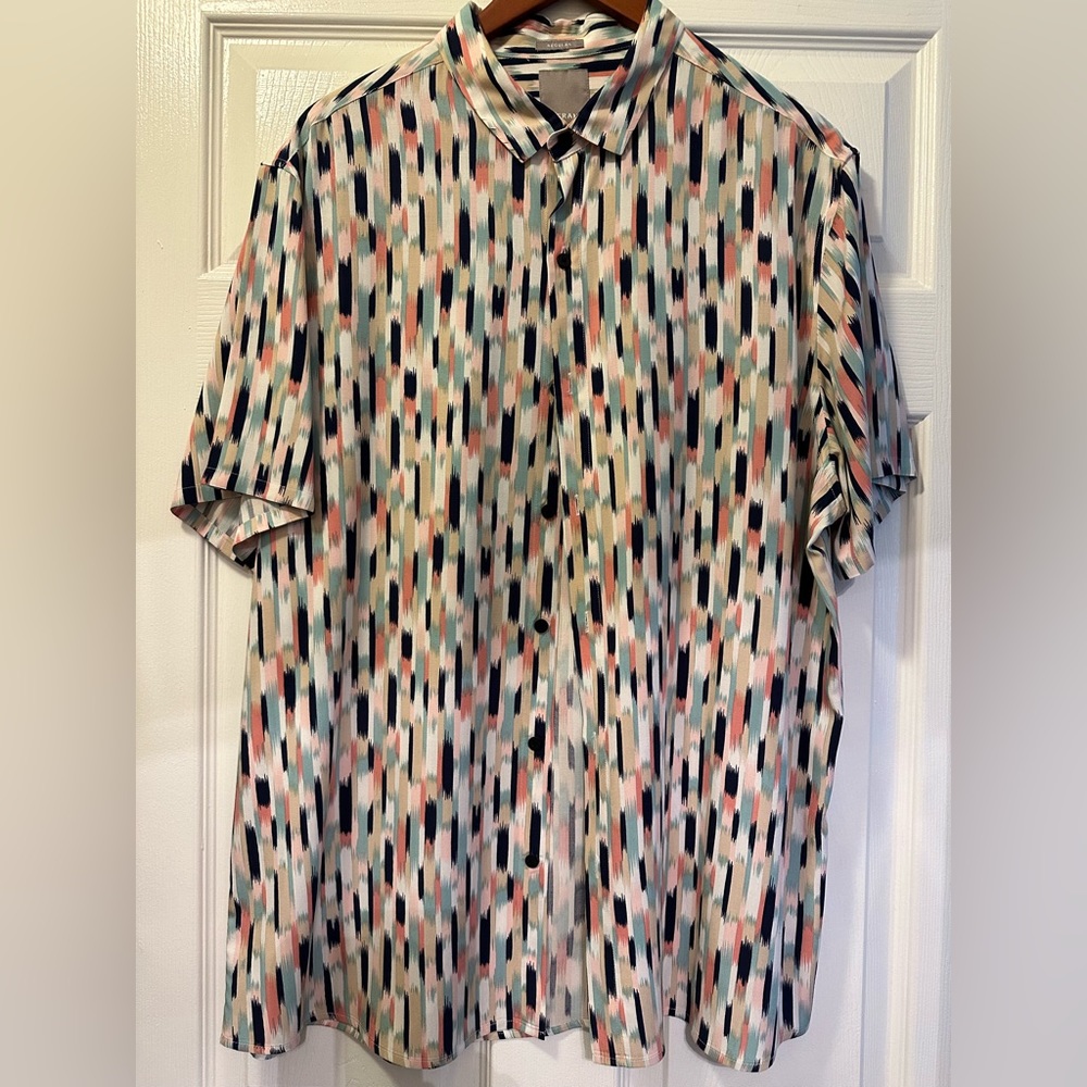 Men’s Button Front Short Sleeve Shirt Size XL